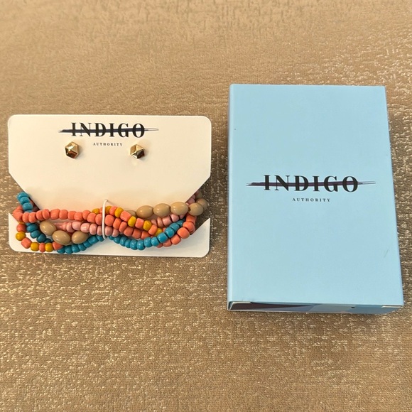 Indigo Authority Monarch Pastel Beaded
Bracelet + Earring Set - Picture 5 of 6